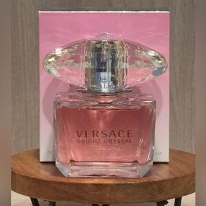 🌸VERSACE BRIGHT CRYSTAL EAU DE TOILETTE🌸